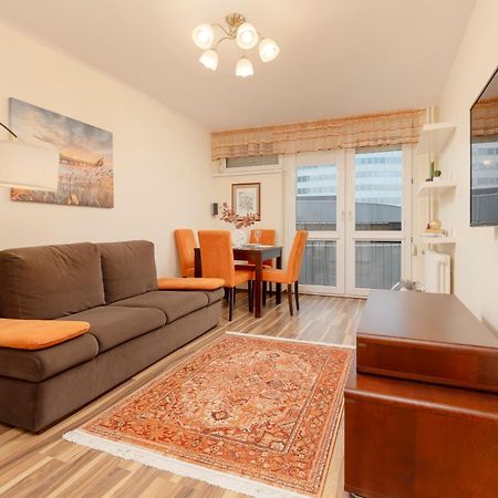 Bright & Cozy Apartments In The City Center By Noclegi Renters Warschau Buitenkant foto